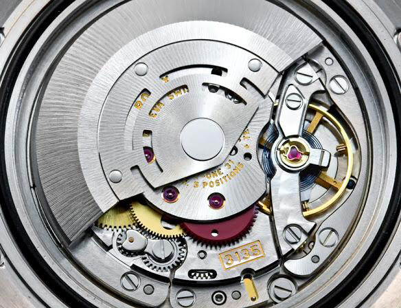 Riparazione meccanismo di interno orologio a Firenze
